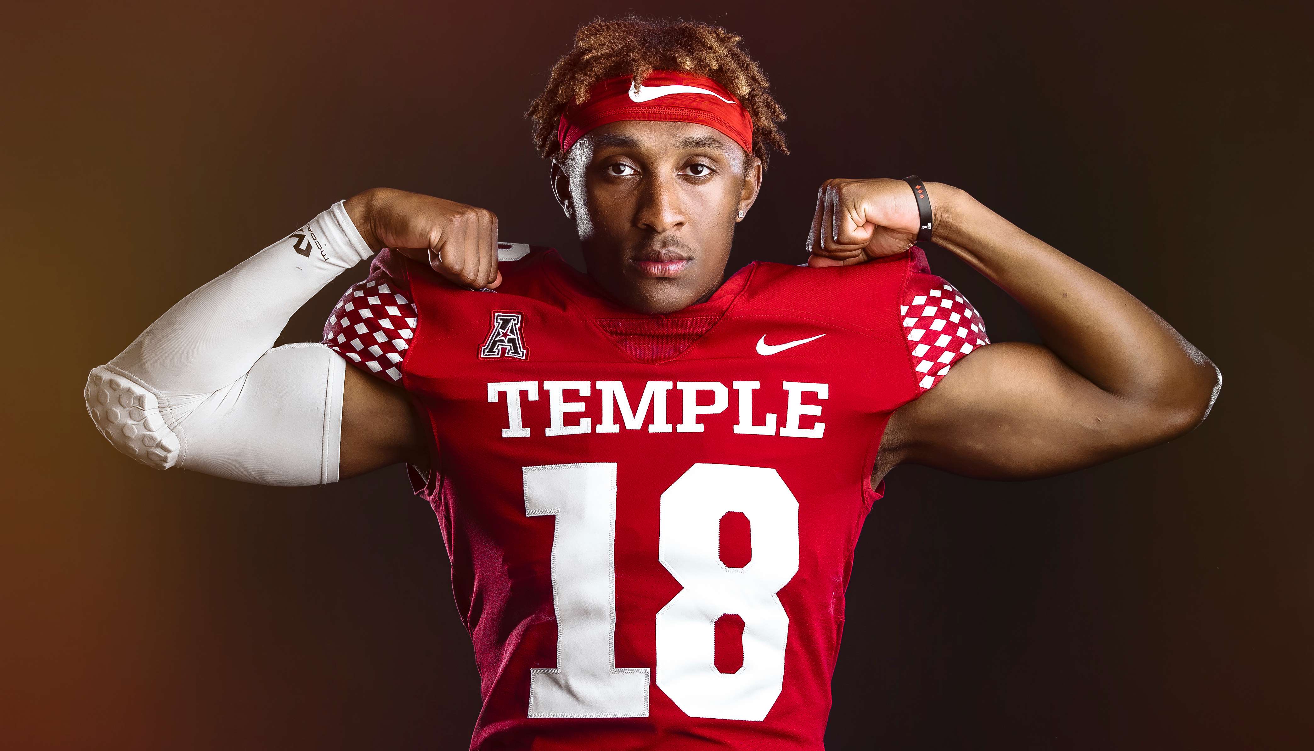 Read Athletic Portraiture by Zamani Feelings