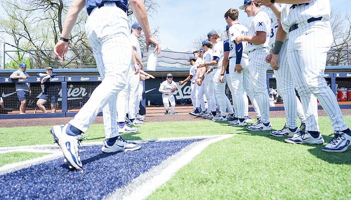 Read Baseball vs. Cincinnati by Xavier Musketeers