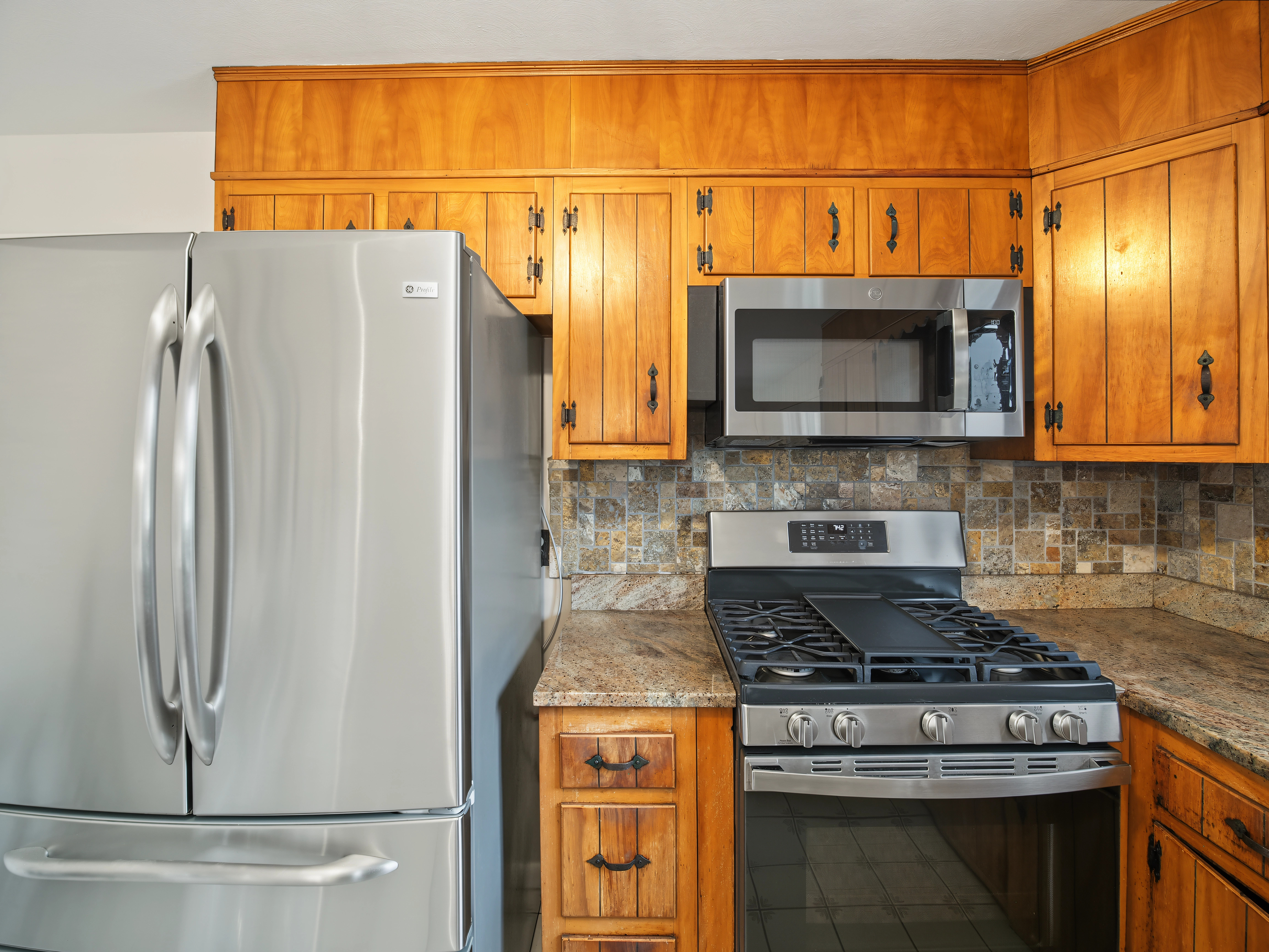 Home in Danbury, Connecticut, photographed by Ari Lee
