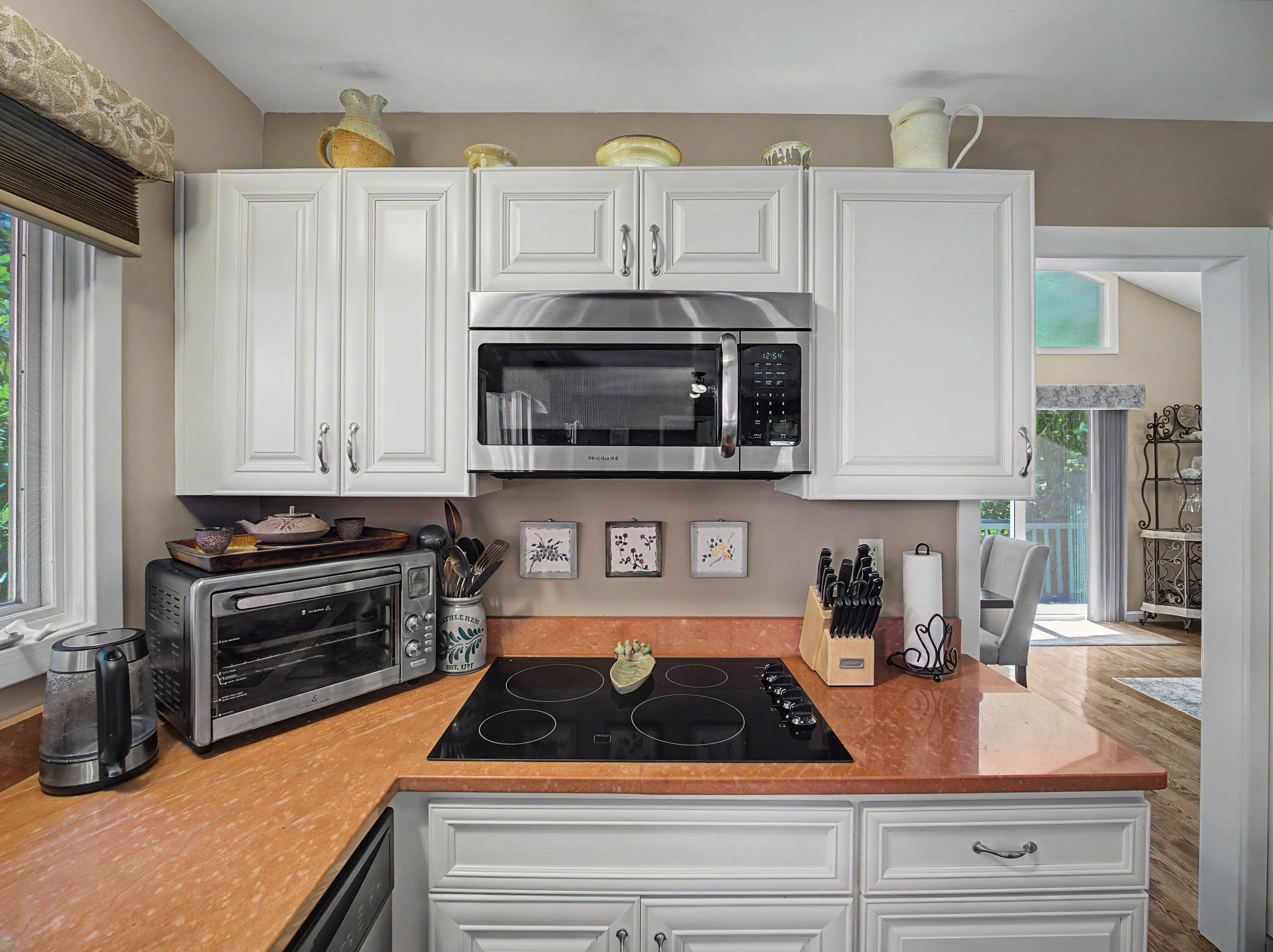 Home in Wolcott, Connecticut, photographed by Ari Lee
