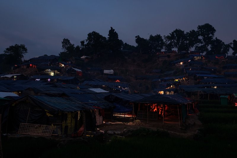Tombée de la nuit au camp d’Unchiparang. 26 septembre 2017 © Antonio Faccilongo
