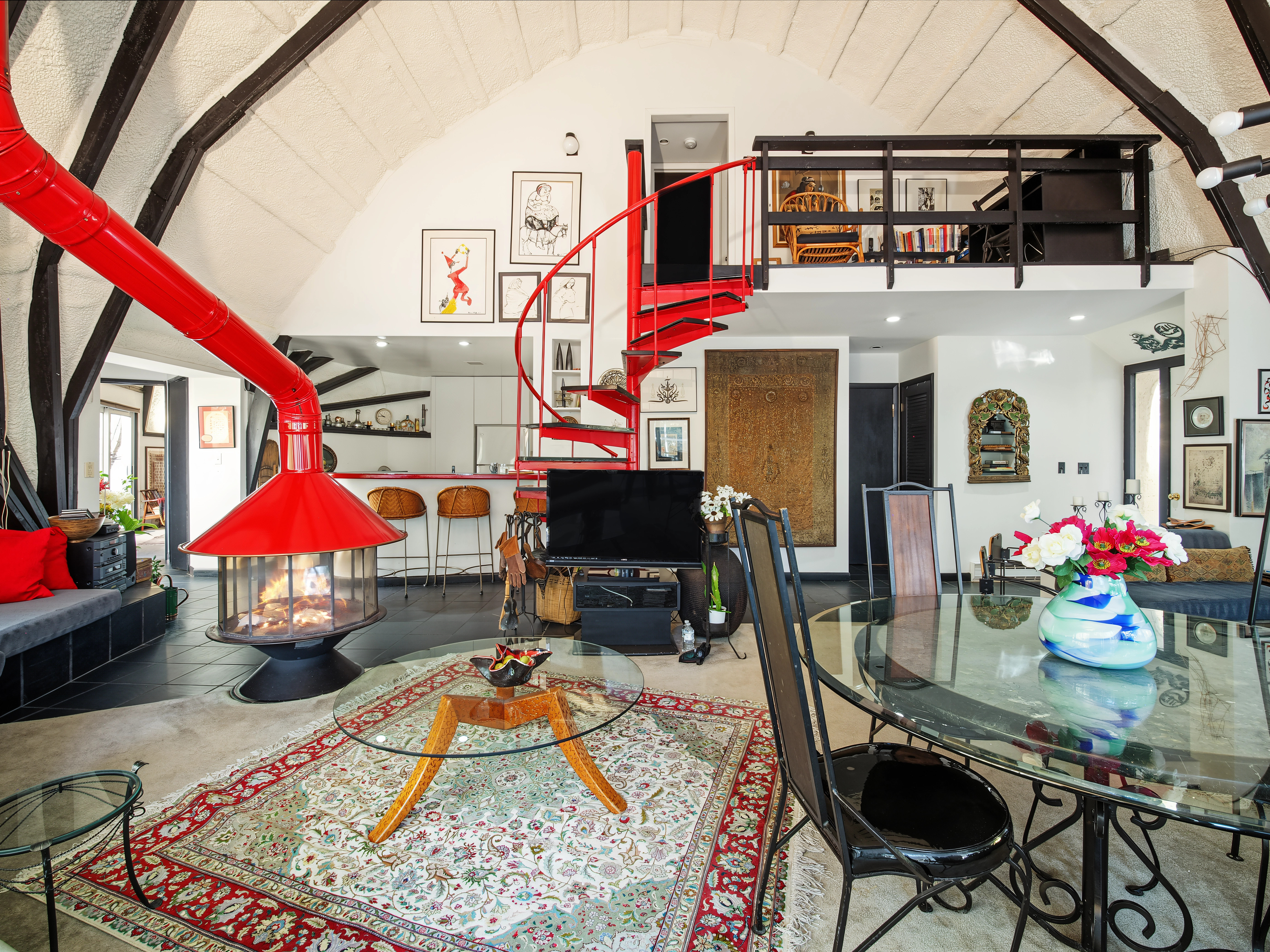 Home in Cornwall Bridge, Connecticut, photographed by Ari Lee