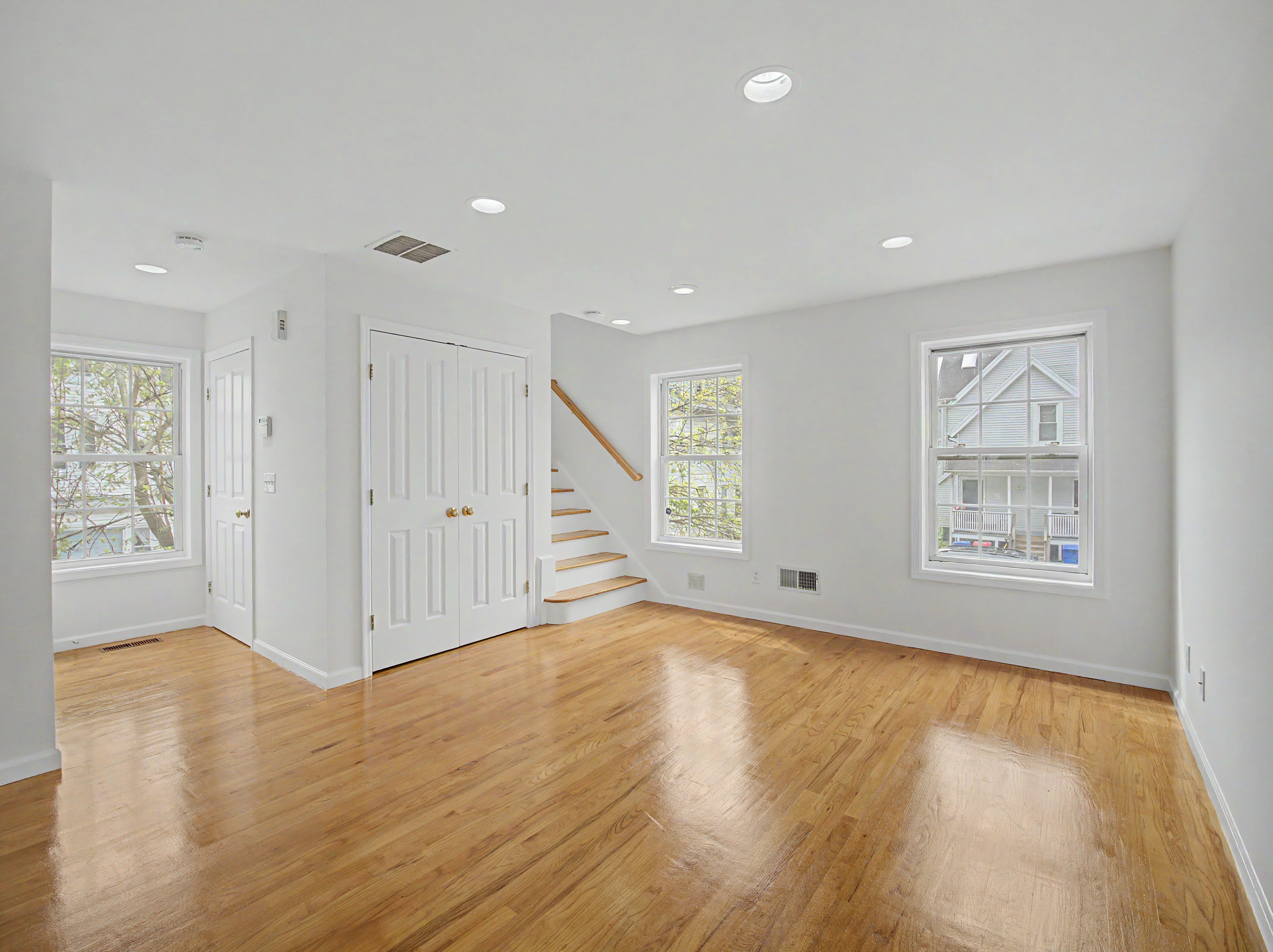Home in Norwalk, Connecticut, photographed by Ari Lee.