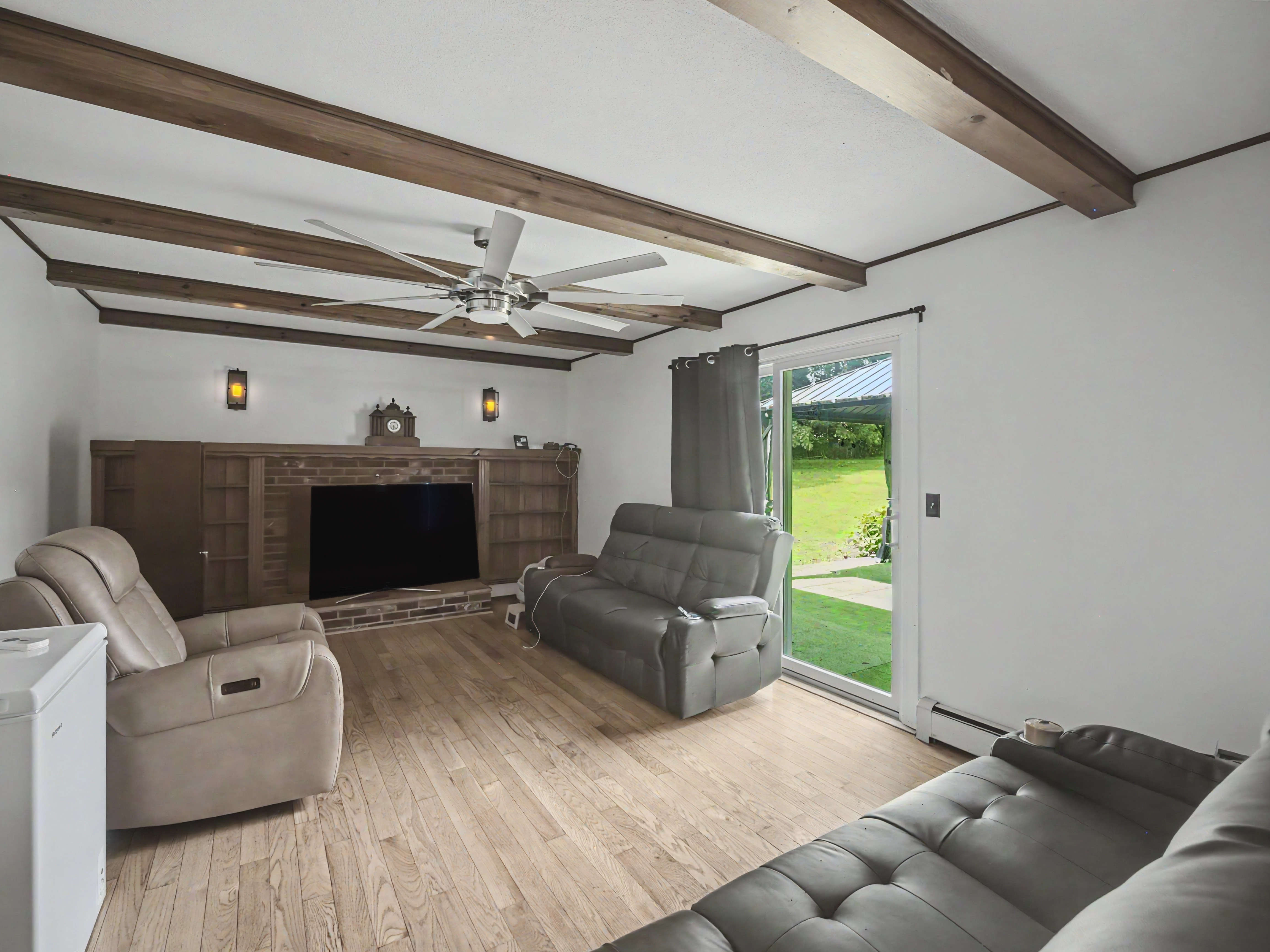 Home in Killingly, Connecticut, photographed by Ari Lee