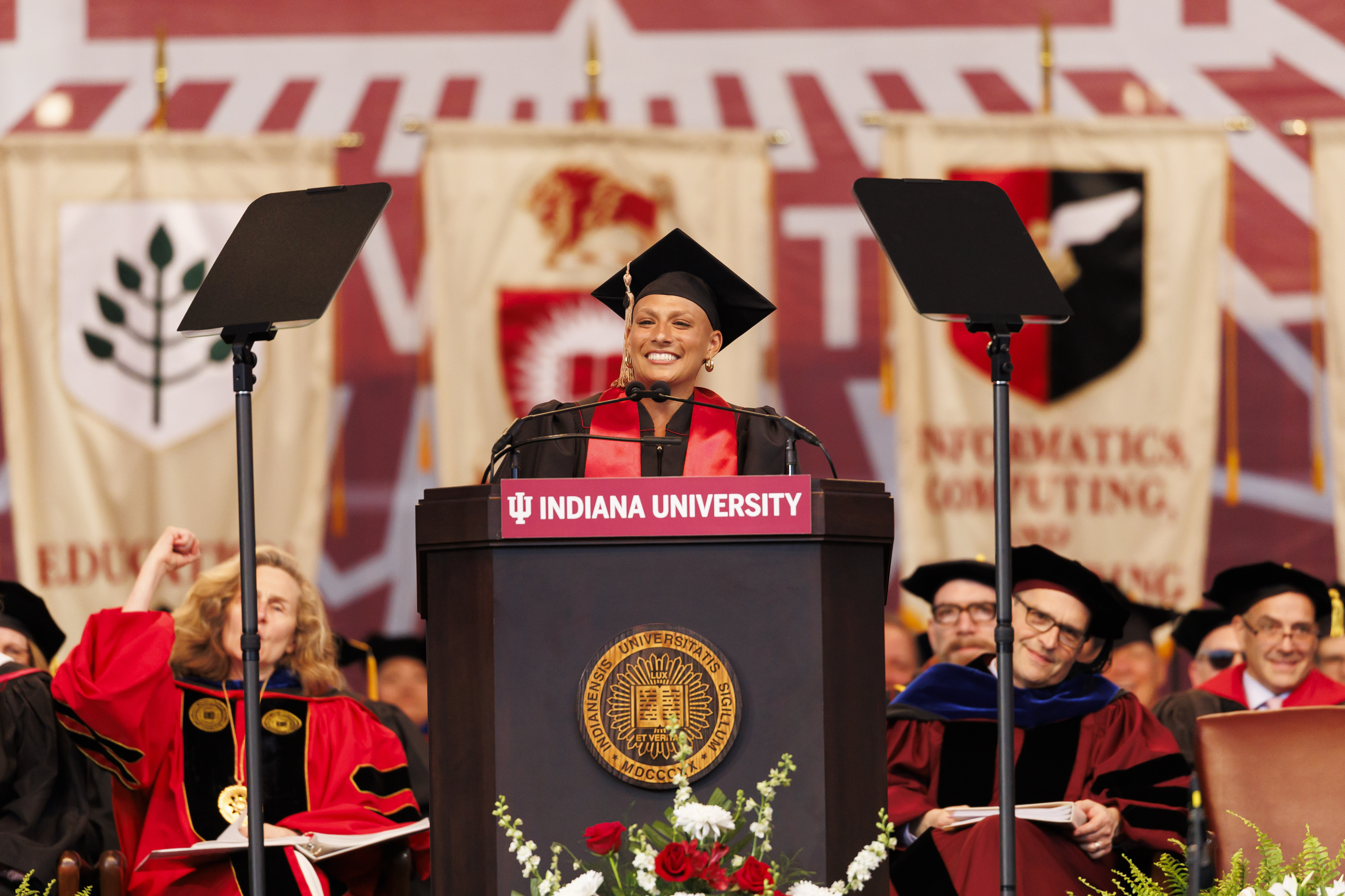 Indiana University graduate Katherine Johnson delivers the student ...