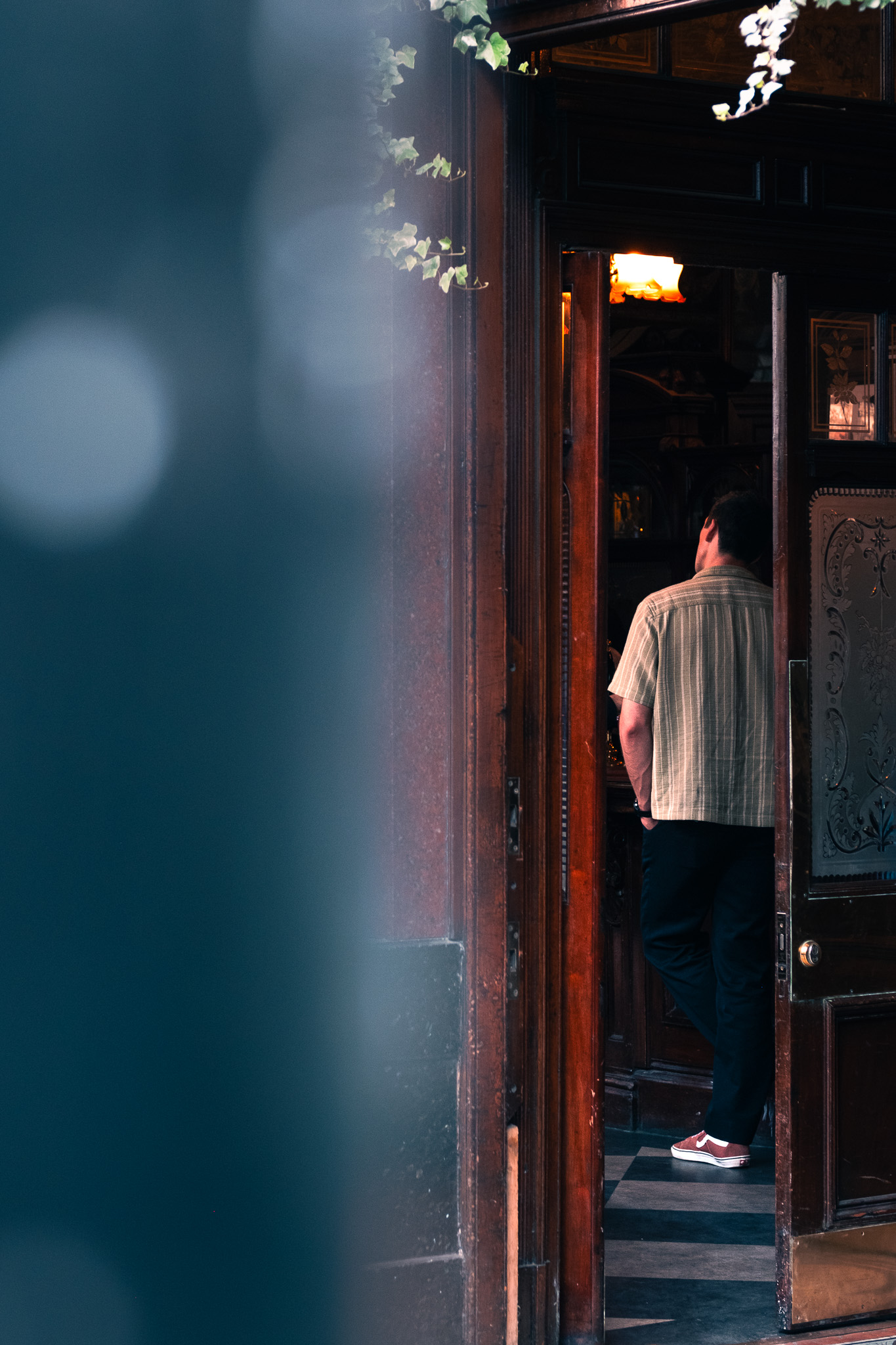 Improve your composition using the 'Frame within a frame' technique