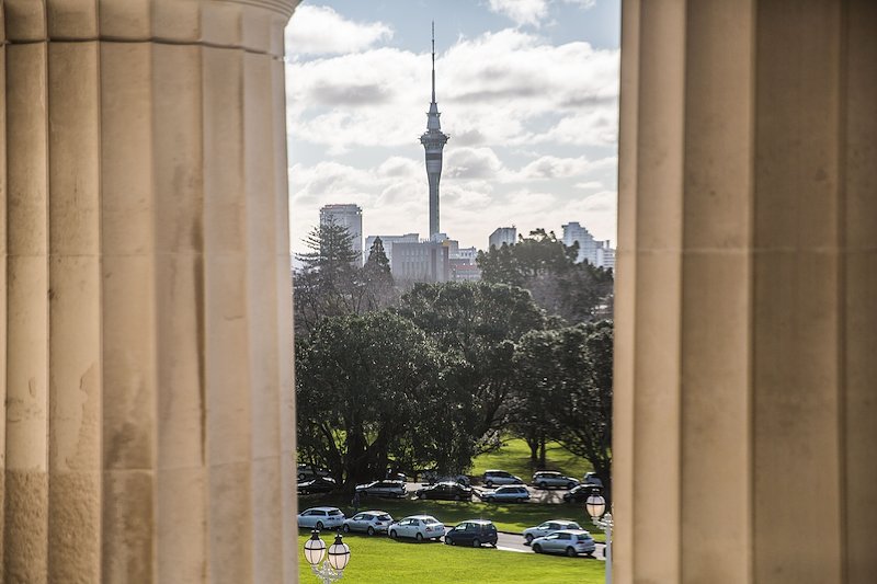 Looking at the Auckland Sky Tower from the Auckland Museum.