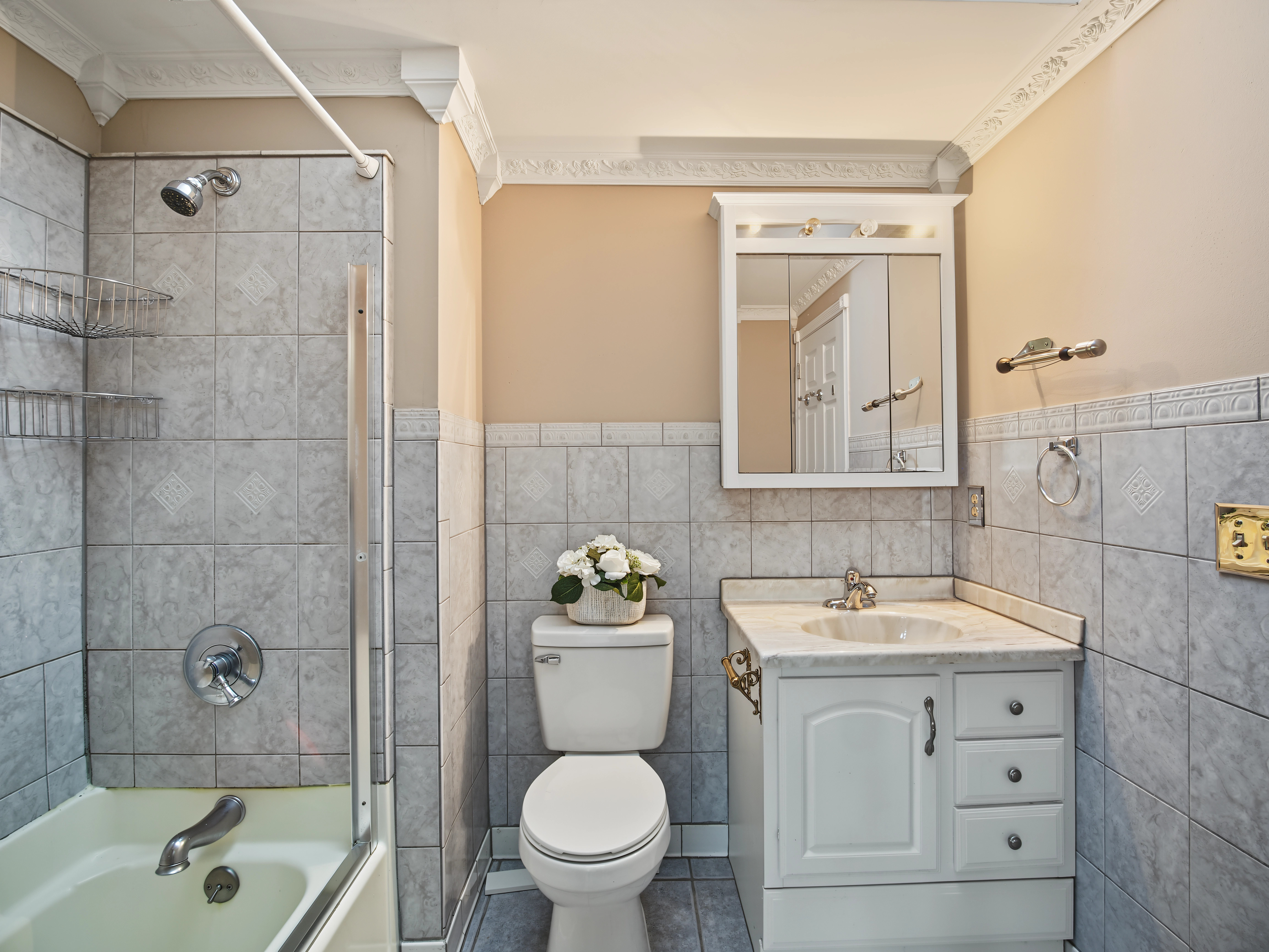 Home in Vernon, Connecticut, photographed by Ari Lee