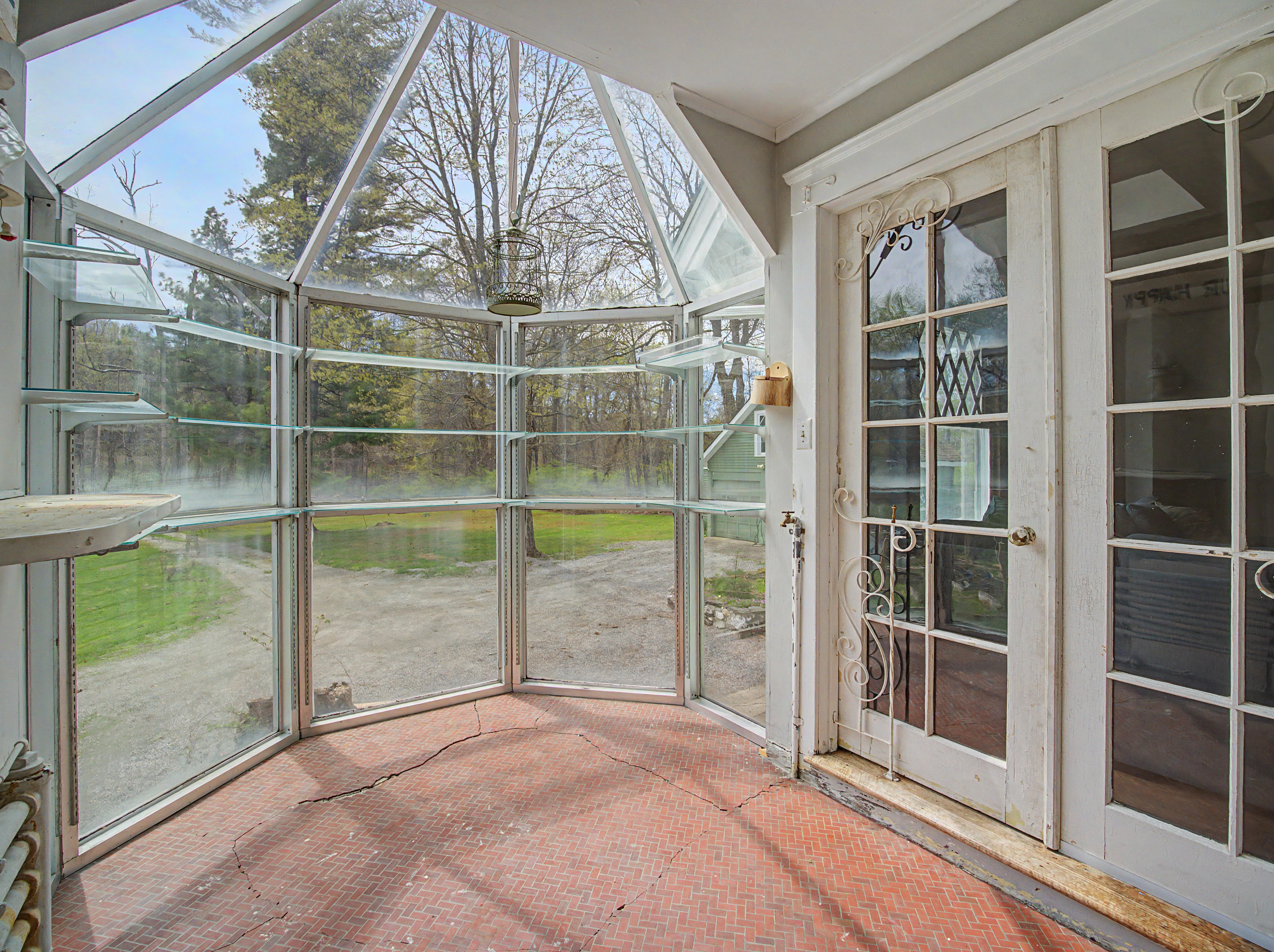 Home in Woodbridge, Connecticut, photographed by Ari Lee