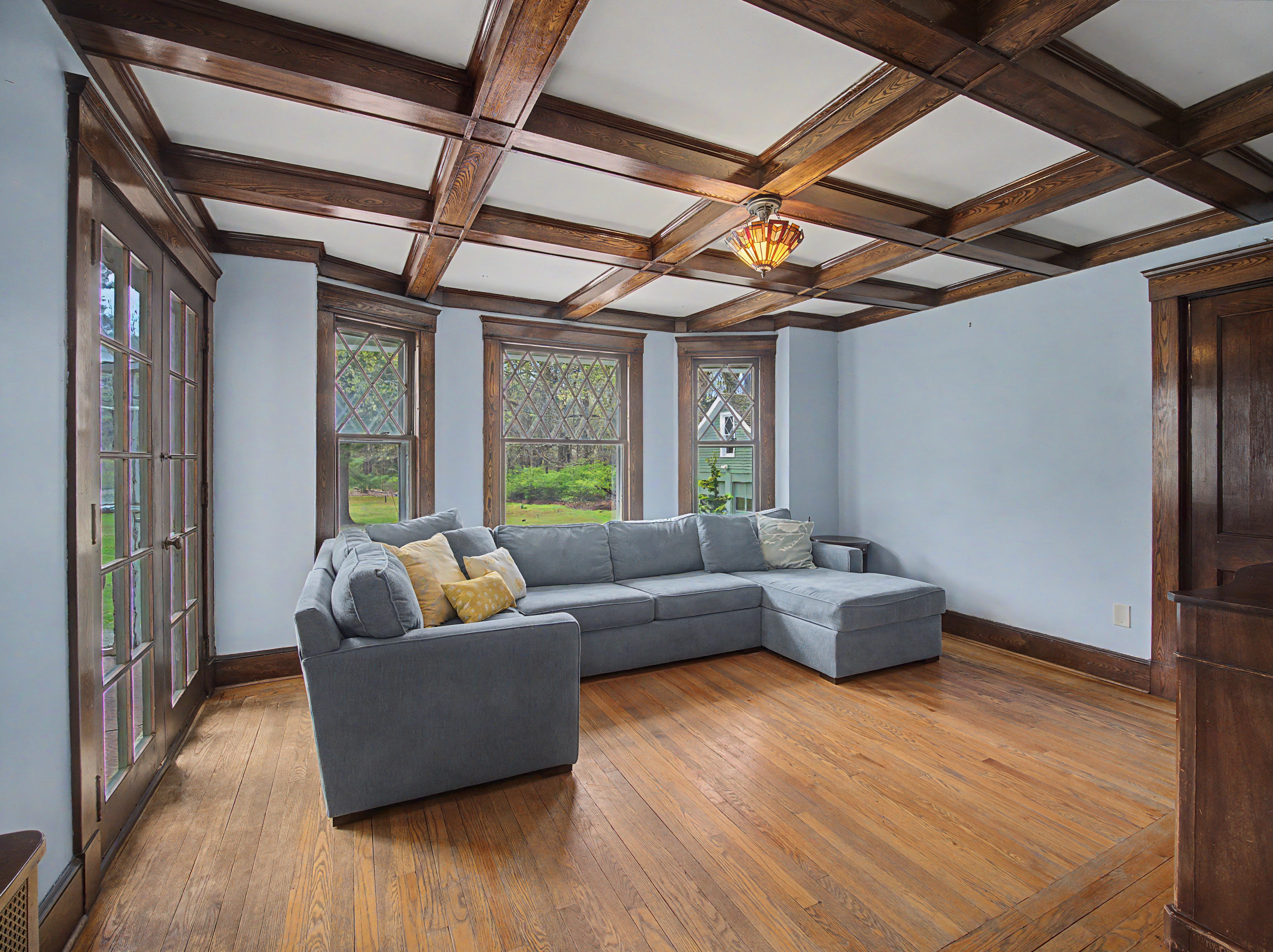 Home in Woodbridge, Connecticut, photographed by Ari Lee
