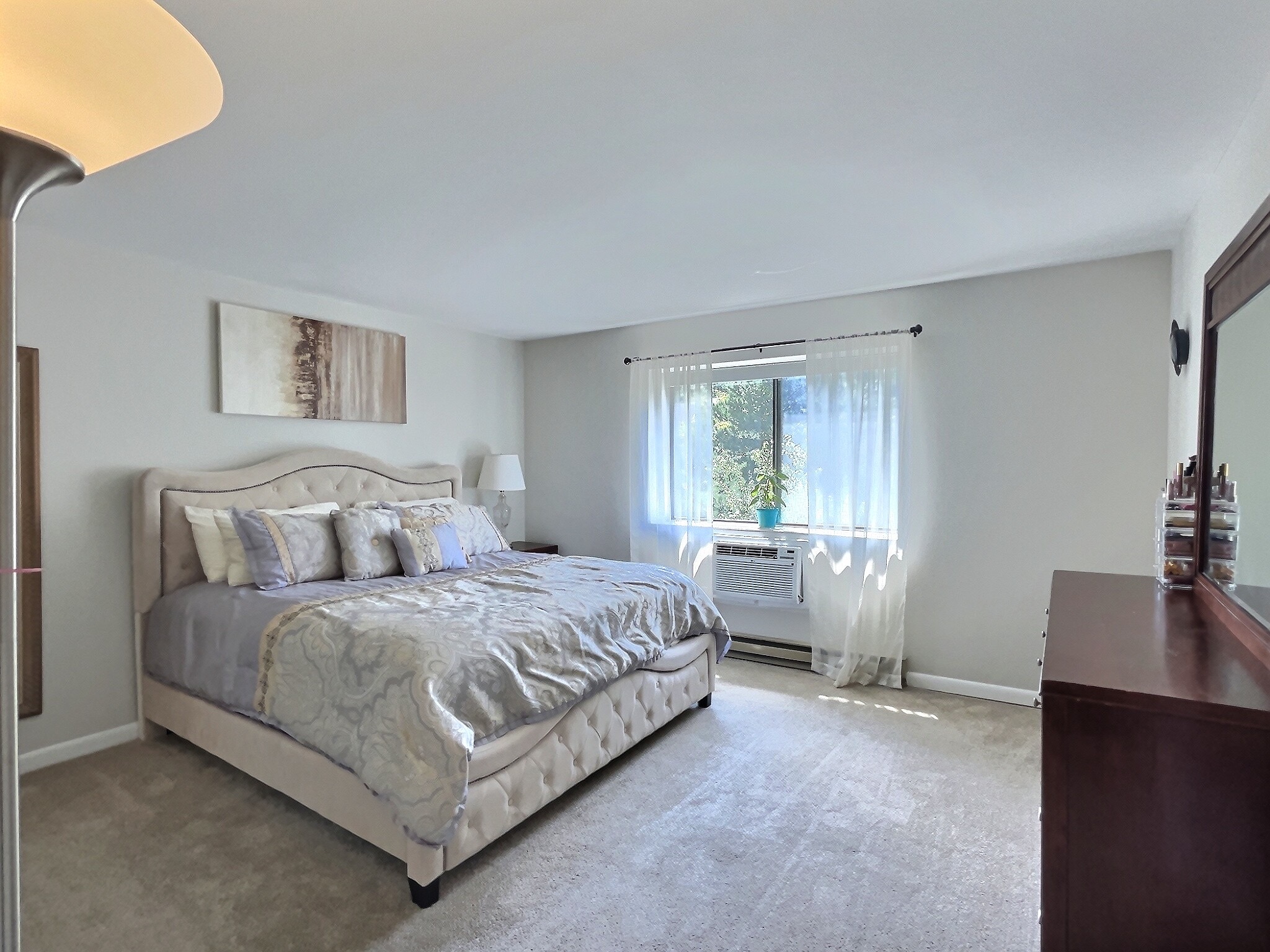 Home in Norwalk, Connecticut, photographed by Ari Lee