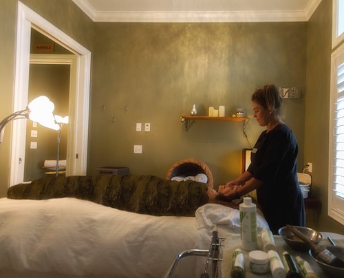The start of the seaweed treatment offered at Le Sooke Spa.