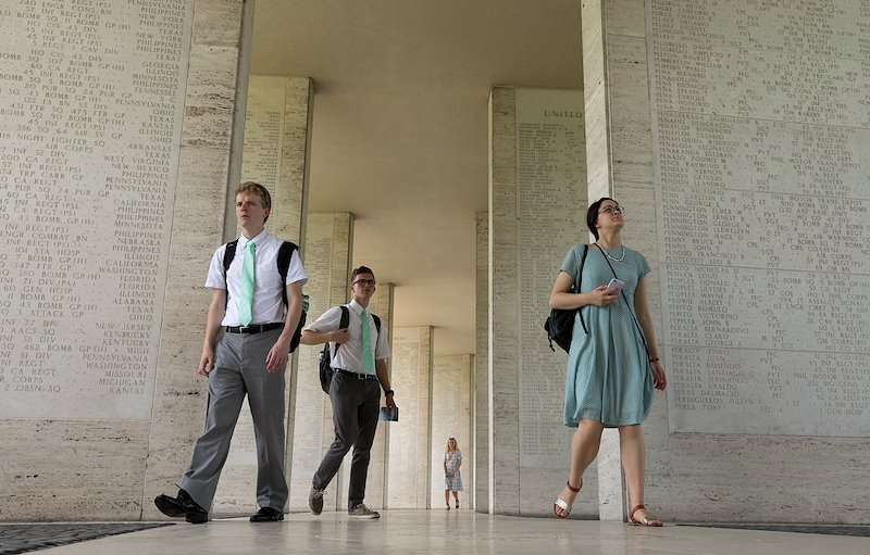 Students tour the memorial at the American Cemetery in Manila. Photo by Jaren Wilkey/BYU
