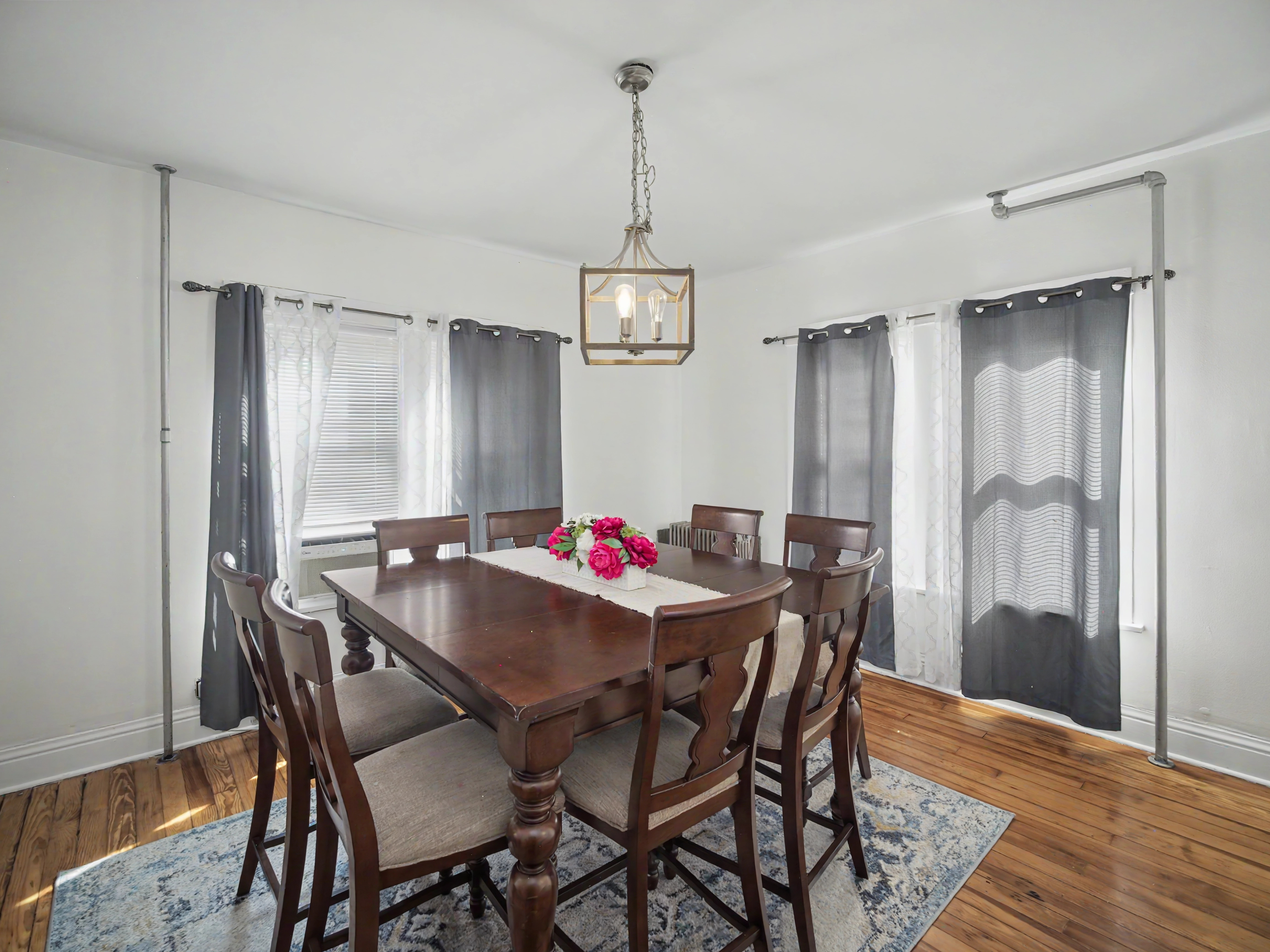 Home in Somers, Connecticut, photographed by Ari Lee