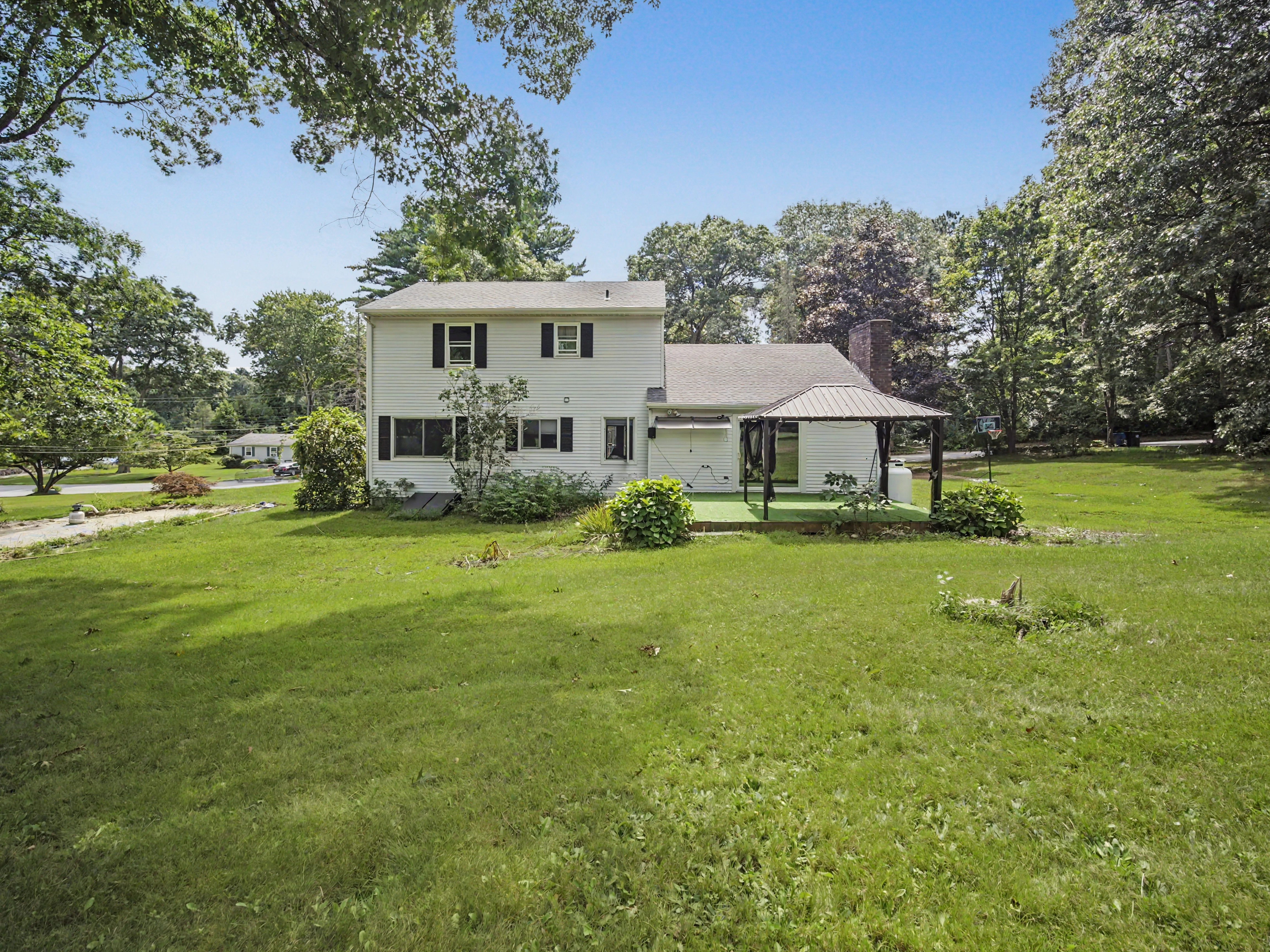 Home in Killingly, Connecticut, photographed by Ari Lee