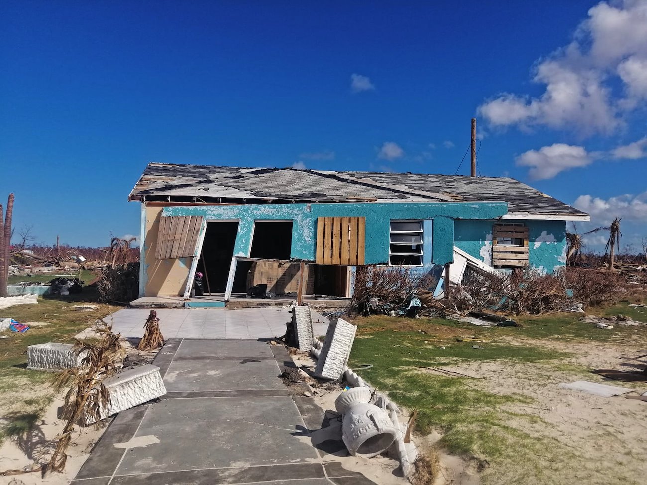 Many homes in the direct path of Hurricane Dorian were not built to withstand such a storm. Photo: UNDP Bahamas Recovery Project Office