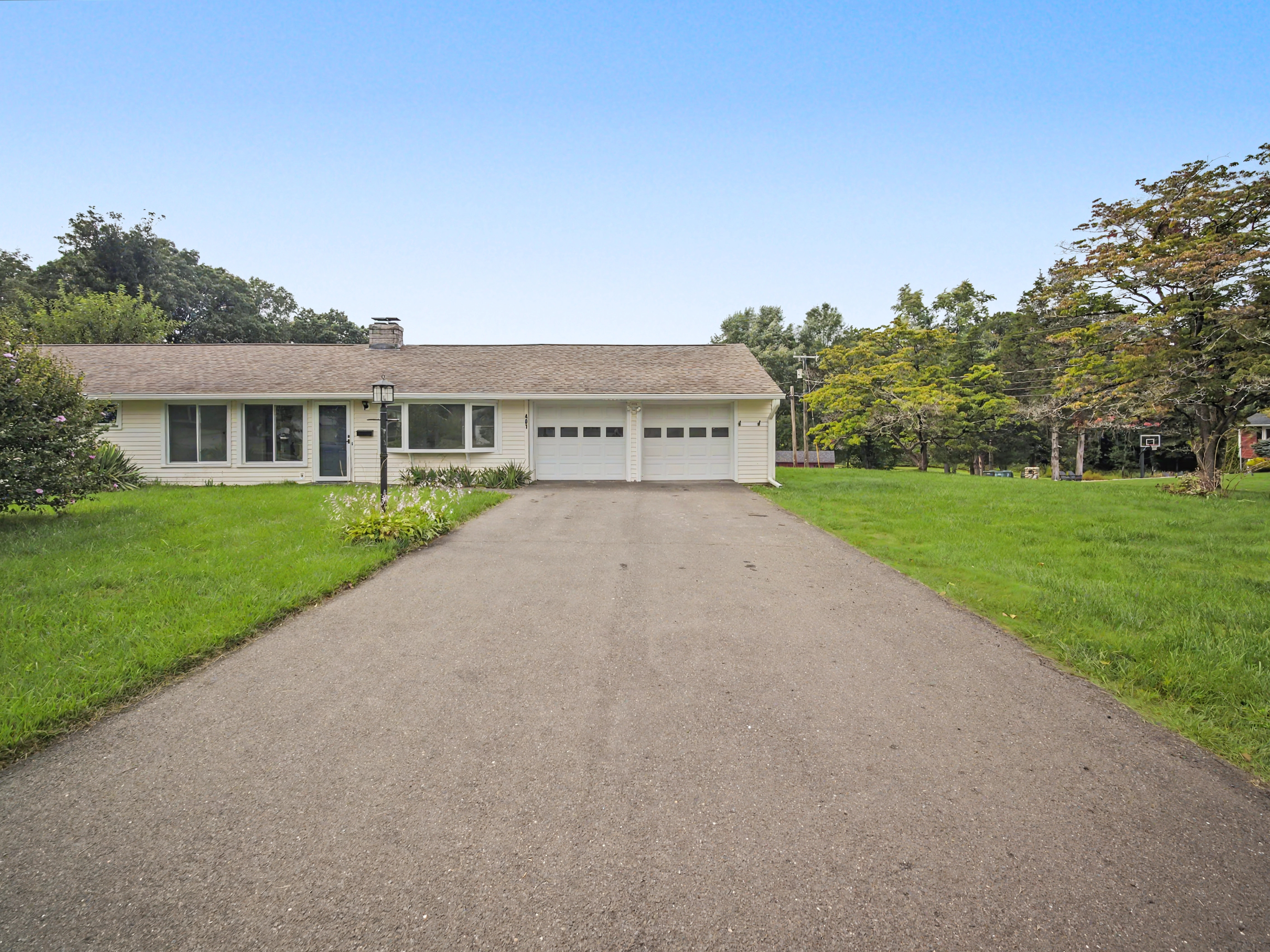 Home in Cheshire, Connecticut, photographed by Ari Lee