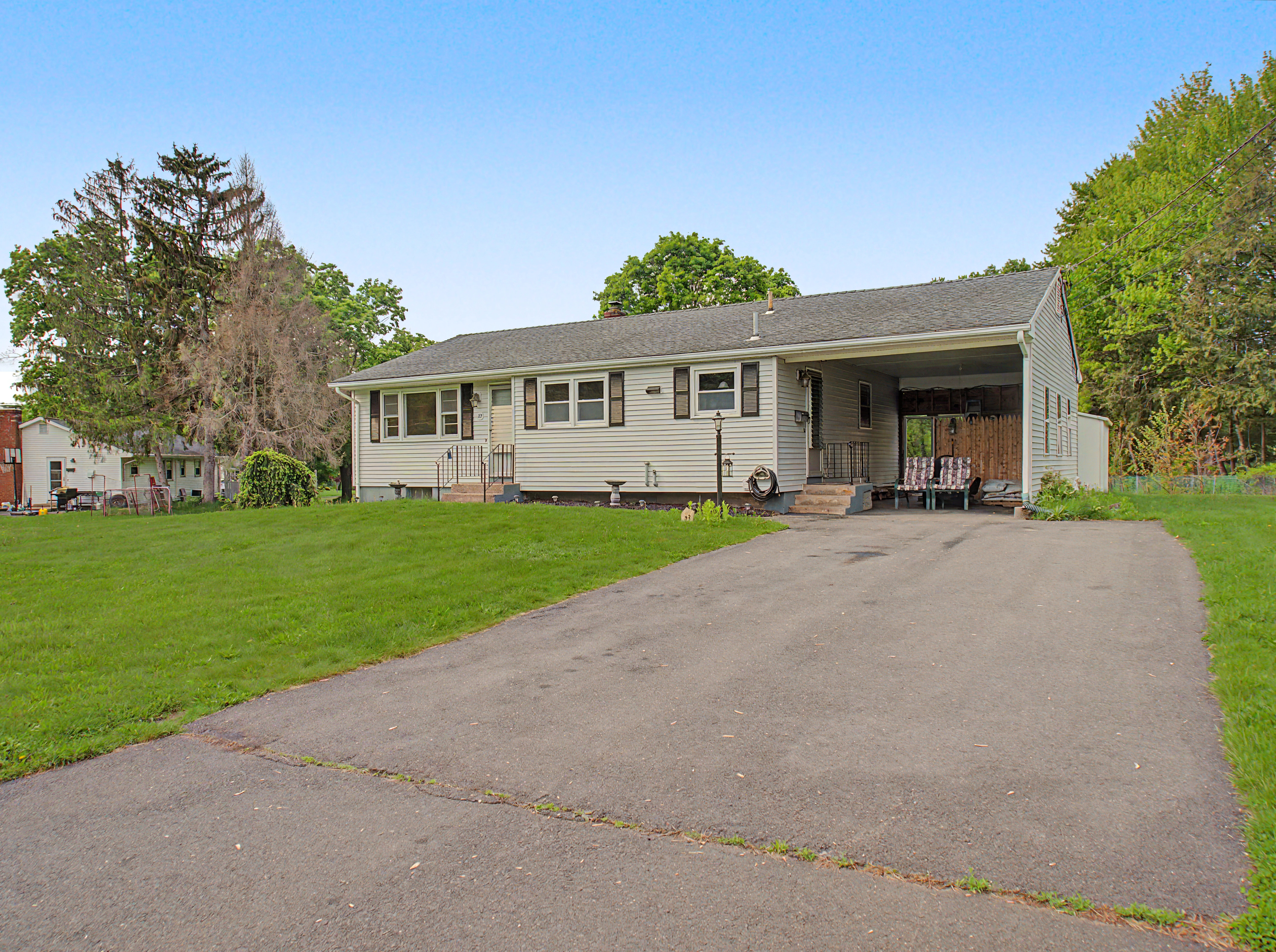 Home in South Windsor, Connecticut, photographed by Ari Lee
