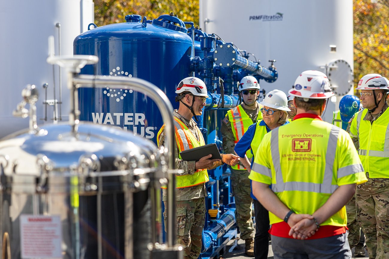 The U.S. Army Corps of Engineers give Chancellor van Noort a tour of the water treatment system.