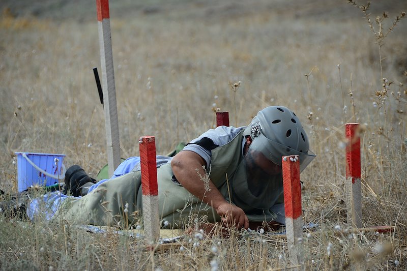 Mine clearance operation in Fizuli, 2012.JPG