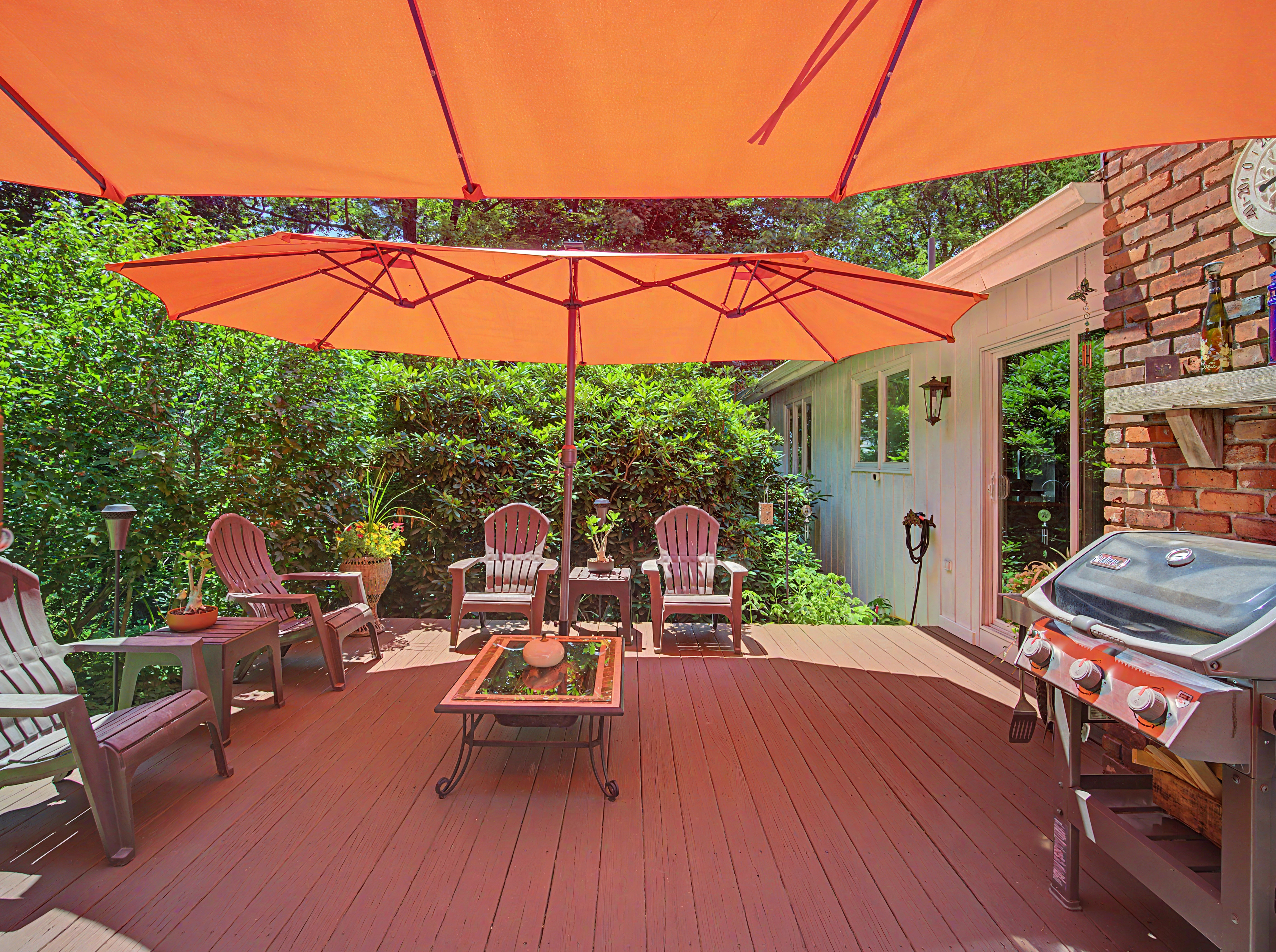Home in Wolcott, Connecticut, photographed by Ari Lee