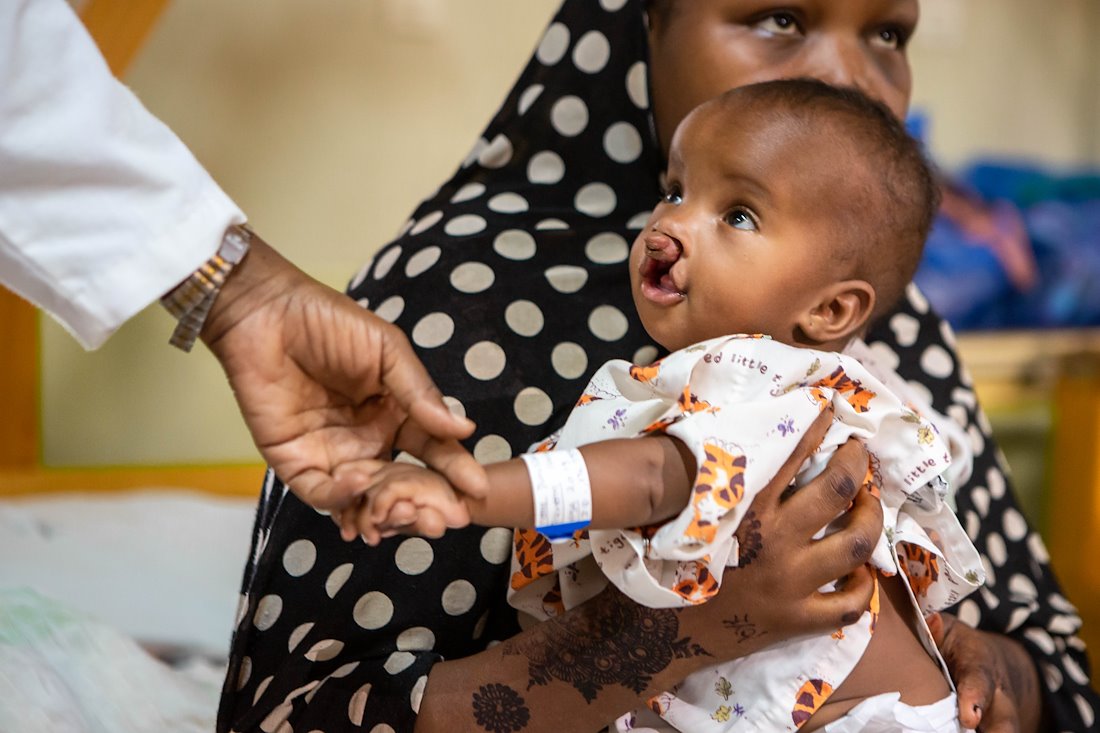 Dr. Diane and a patient during morning rounds.