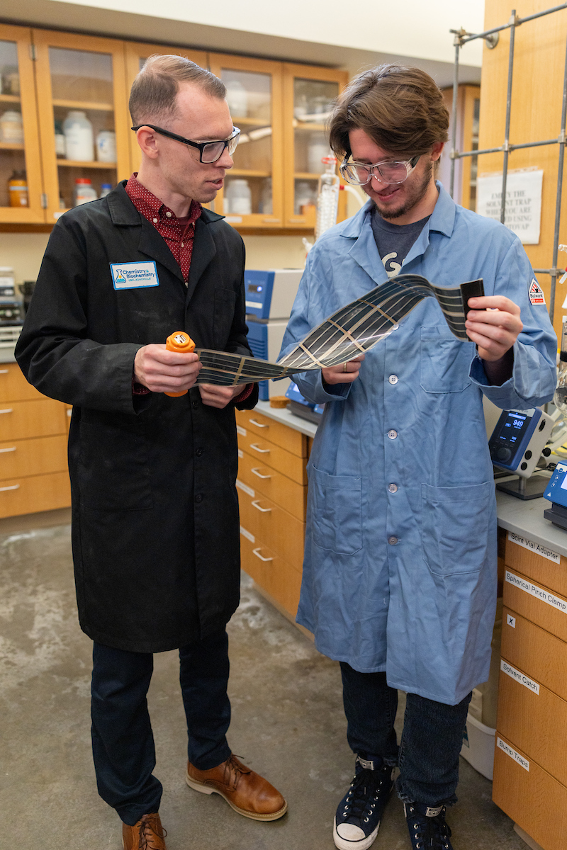 (L) UNC Asheville Assistant Professor of Chemistry, Jeromy Rech, Ph.D ...