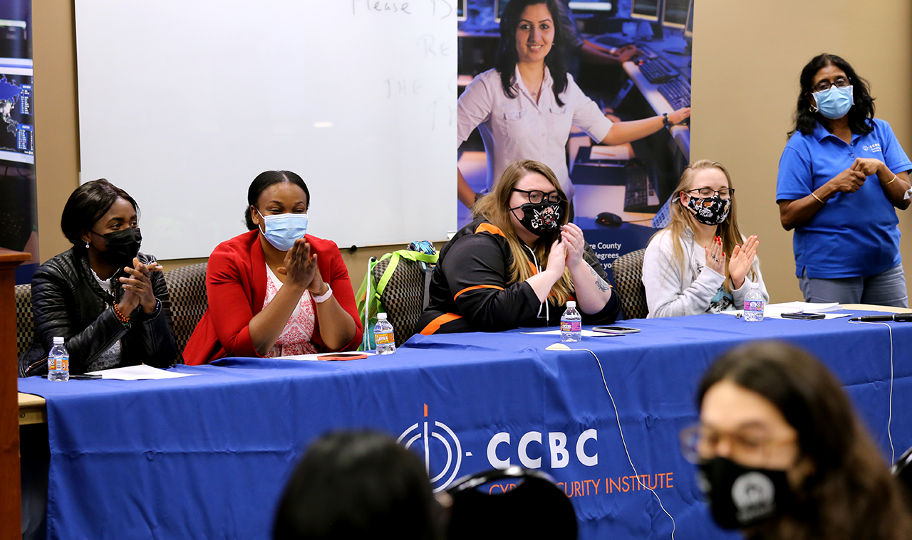 ‘WOMEN IN TECH’ ENCOURAGES STEM OPPORTUNITIES
