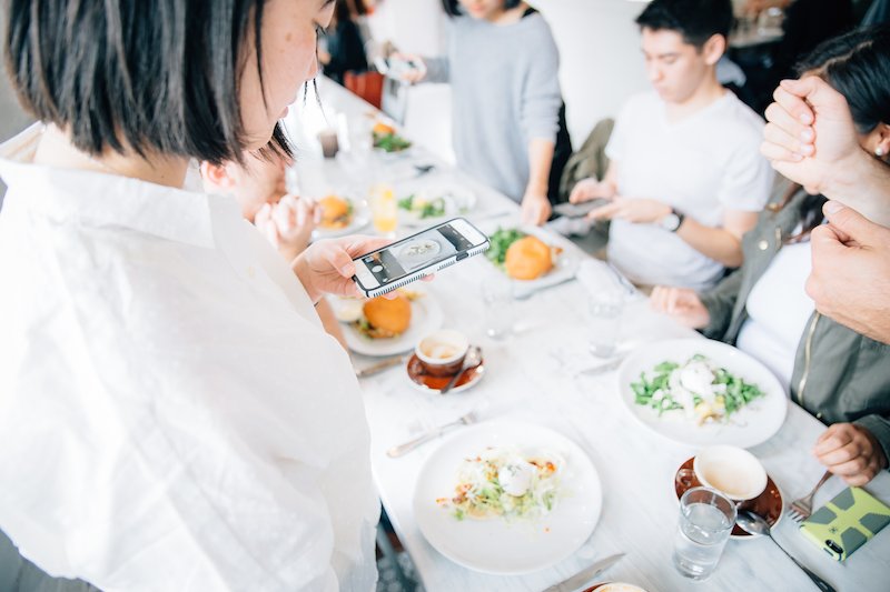 Brunch with Instagrammers means everyone takes photos before we eat