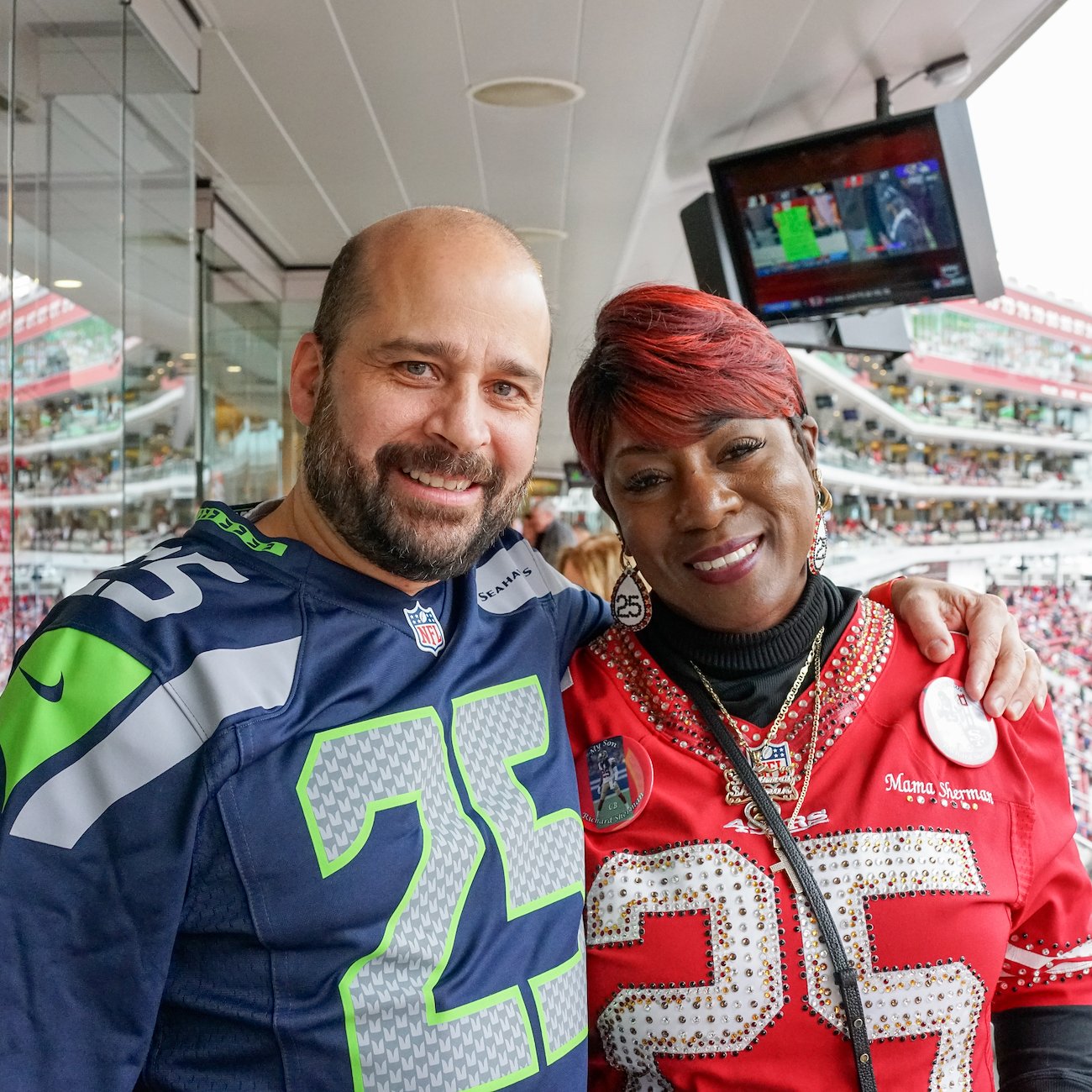 Aquí con Mama Sherman, madre y fan #1 de Richard Sherman.