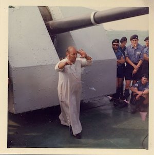 Gully Gully man - Suez Canal transite - 1977
