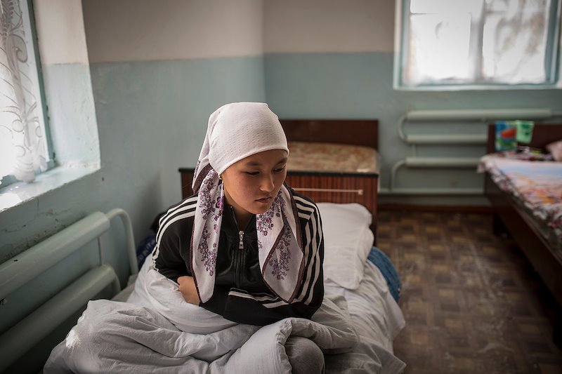 Umatai Maksytova, 14, at Zhugushtun Hospital for infectious diseases with symptoms of hepatitis.