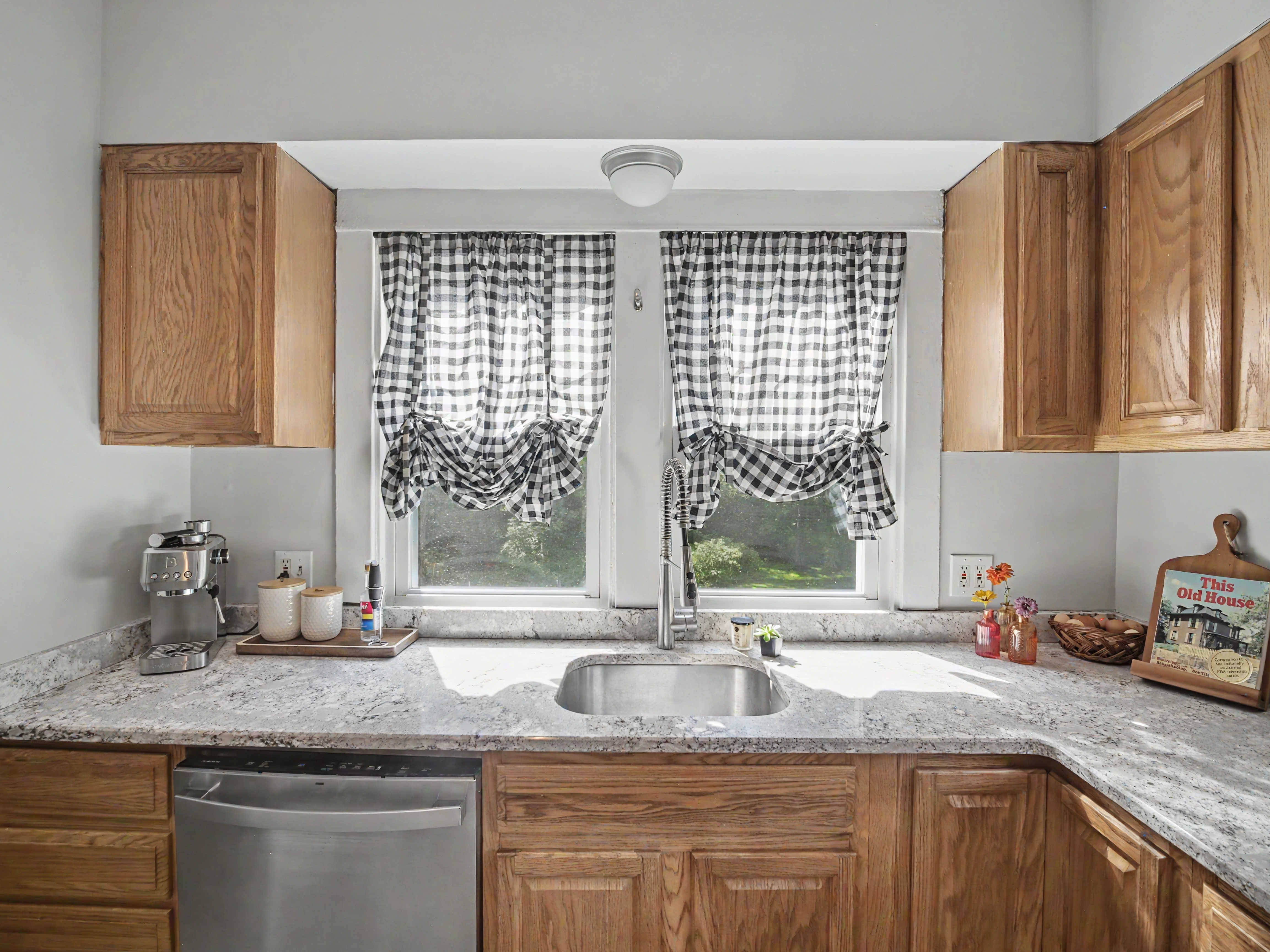 Home in Somers, Connecticut, photographed by Ari Lee
