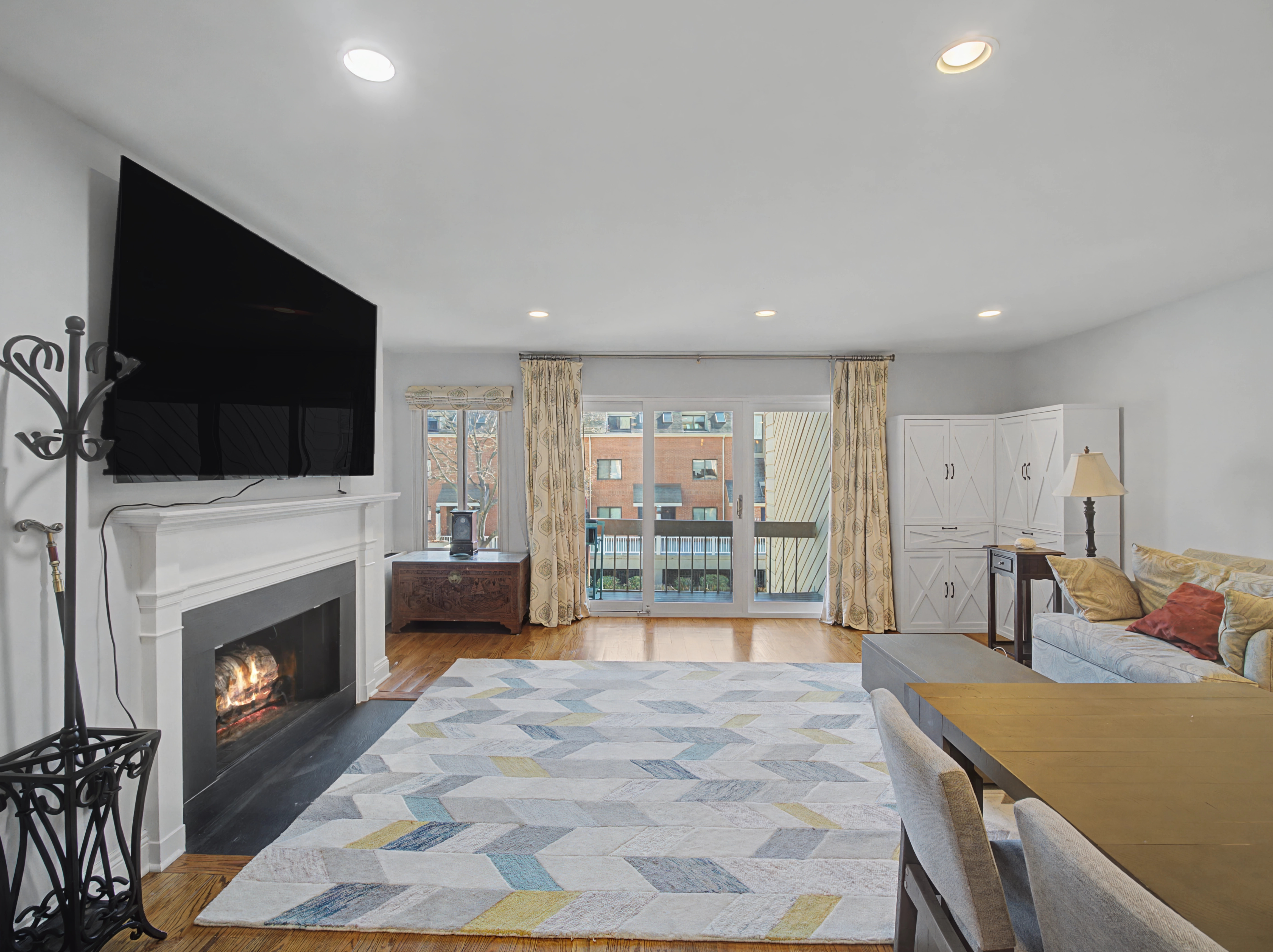 Home in Greenwich, Connecticut, photographed by Ari Lee