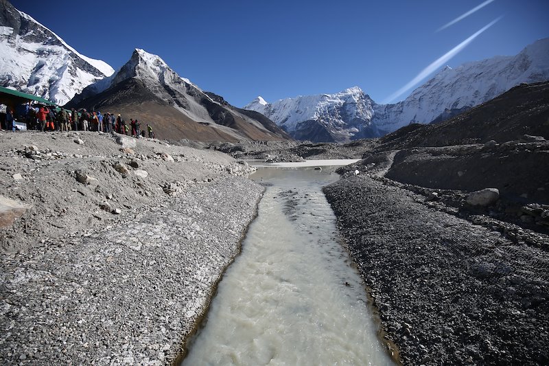 The water canal built at the lower part of the glacier has successfully reduced the water level in the lake by 3.4m.