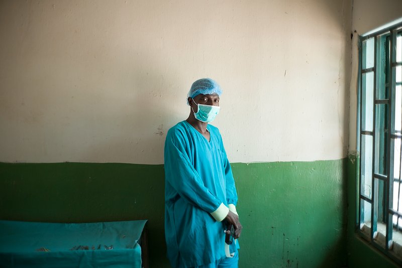 Aliyu, about to operate in a local health centre. The surgery can be carried out in the most basic environments.