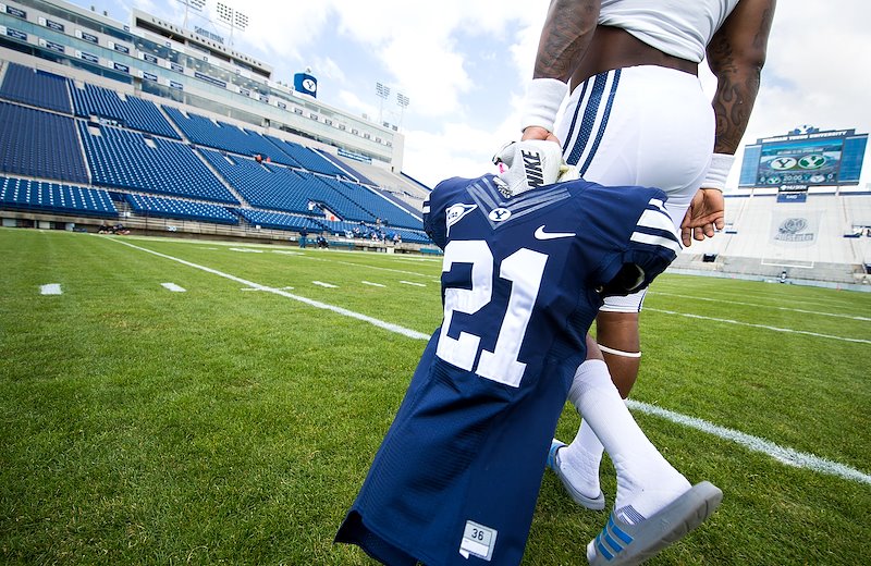Jamaal Williams arrives in Lavell Edwards Stadium for BYU's Spring Game - Photo by Jaren Wilkey/BYU