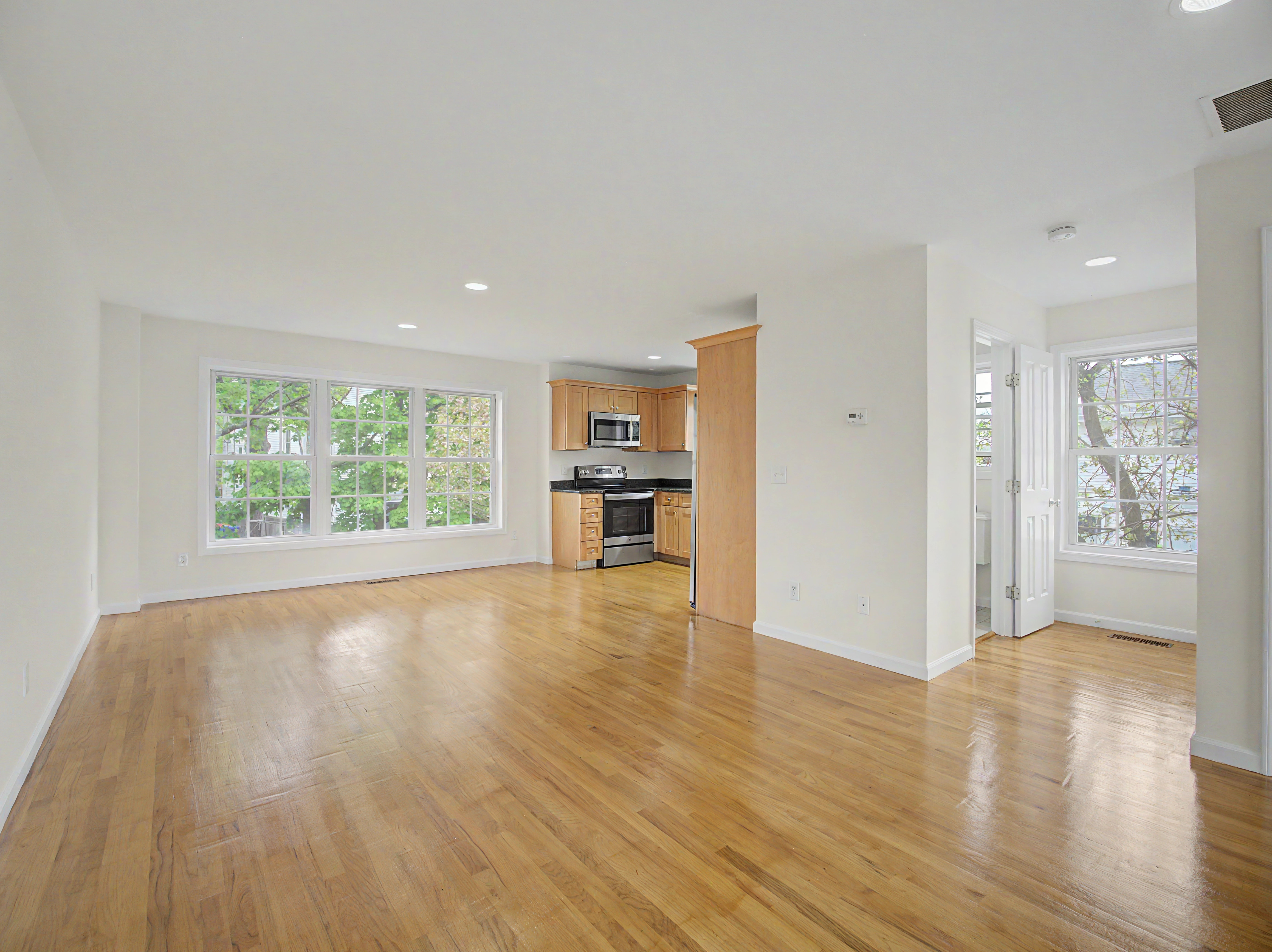 Home in Norwalk, Connecticut, photographed by Ari Lee.