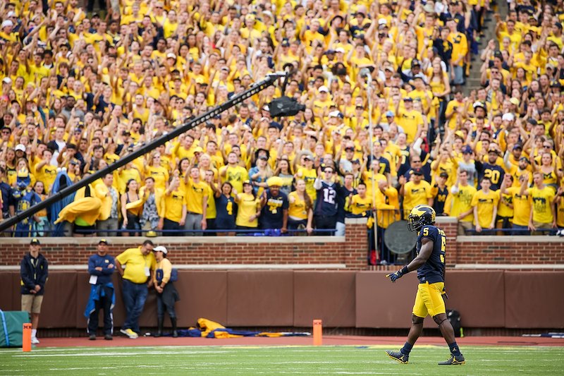 Jabrill Peppers awaits a punt, deep in Michigan territory.