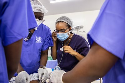 Nomusa took a break from the reception to see how things run in the OR.