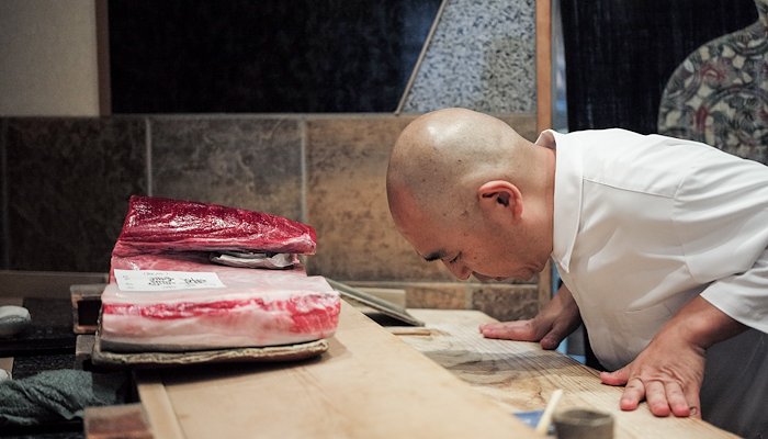 Read Tokyo Sushi Masters at work by TOLA ITALO