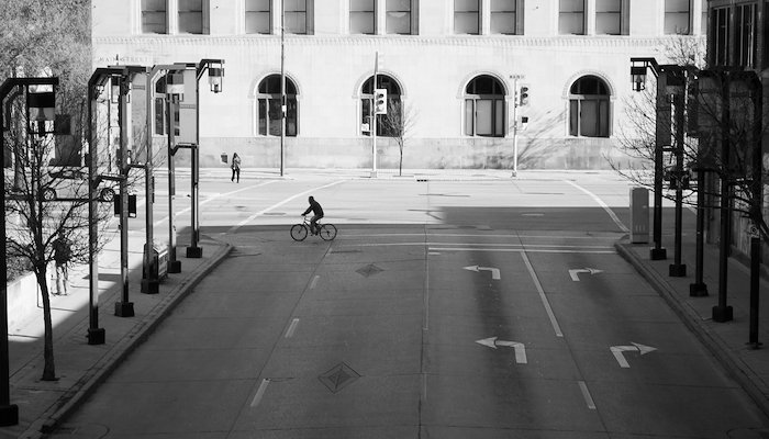 Read Monochrome Streets by Scott Kereliuk