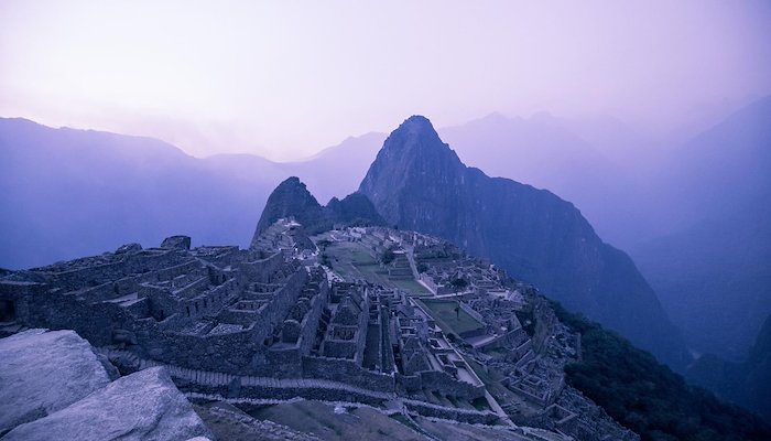 Read BLIND ATHLETE RUNS THE INCA TRAIL IN A DAY by Lucy Piper