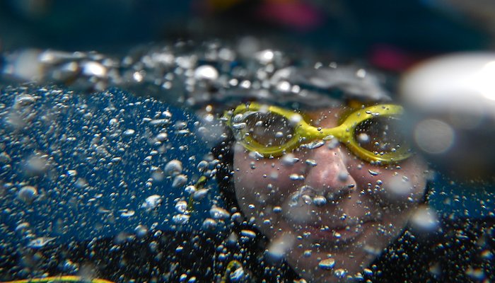 Read Fully enjoying the sea by getwafe
