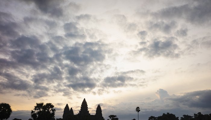 Read 048. Angkor Wat by Ryan Harrison