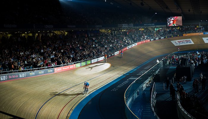 Read 6 DAY LONDON - FRIDAY by Redhookcrit