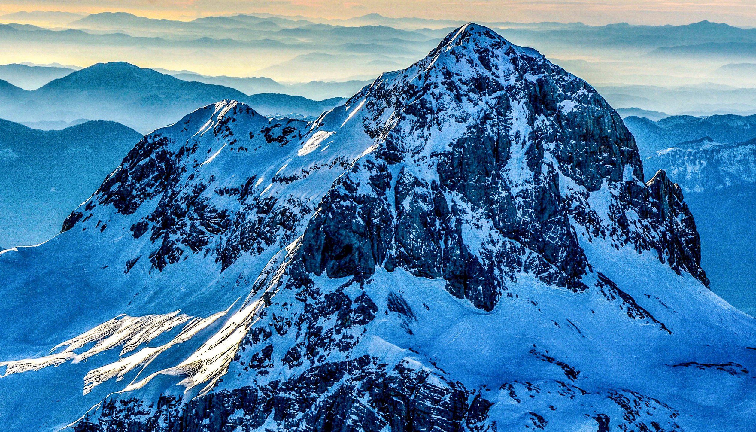 Read Mount Triglav Climb by LIFE Adventures