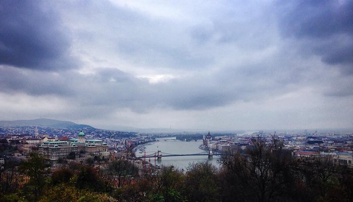 Read A day in Budapest by Luis Aviles