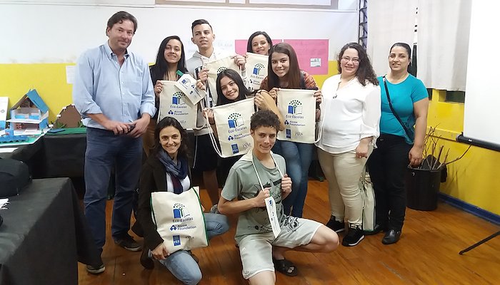 Read Global Action Day at Professora Wanda Bento School by Alcoa W3 Brazil