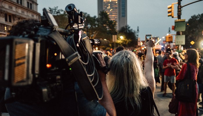 Read #daca by Ken Verb